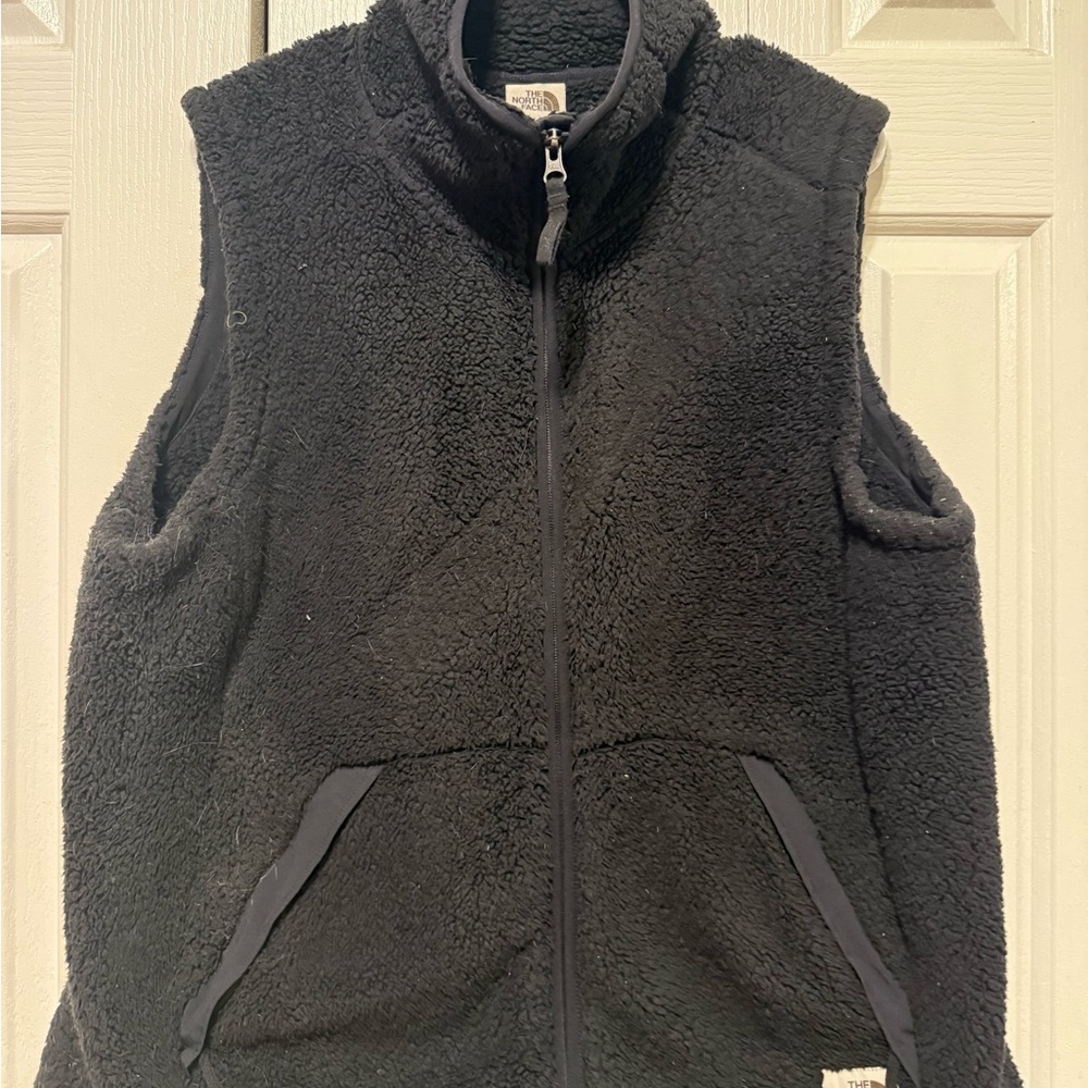 Women’s Black Fleece Vest